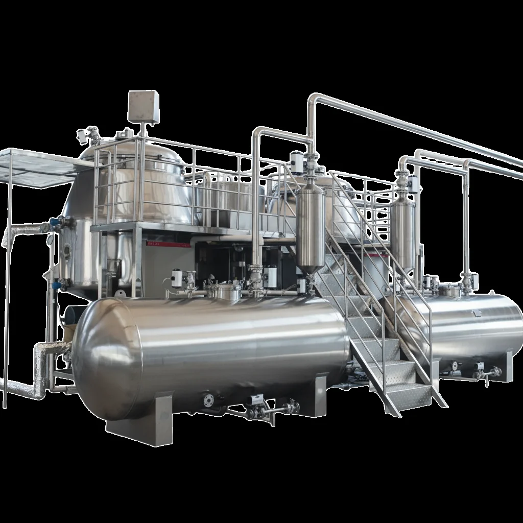 QS-300 300KG/batch vacuum fryer with its horizontal oil tank and oil circuit, photographed in the factory